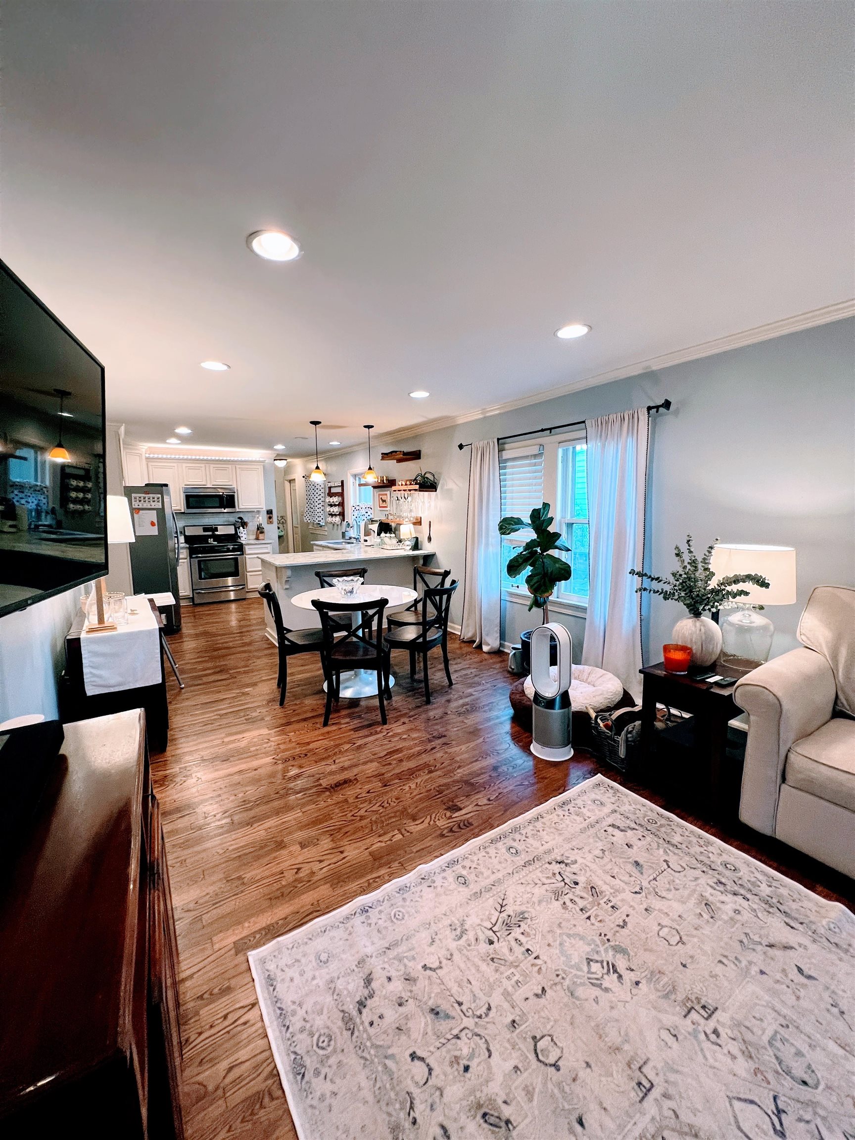 818 N Fillmore Street