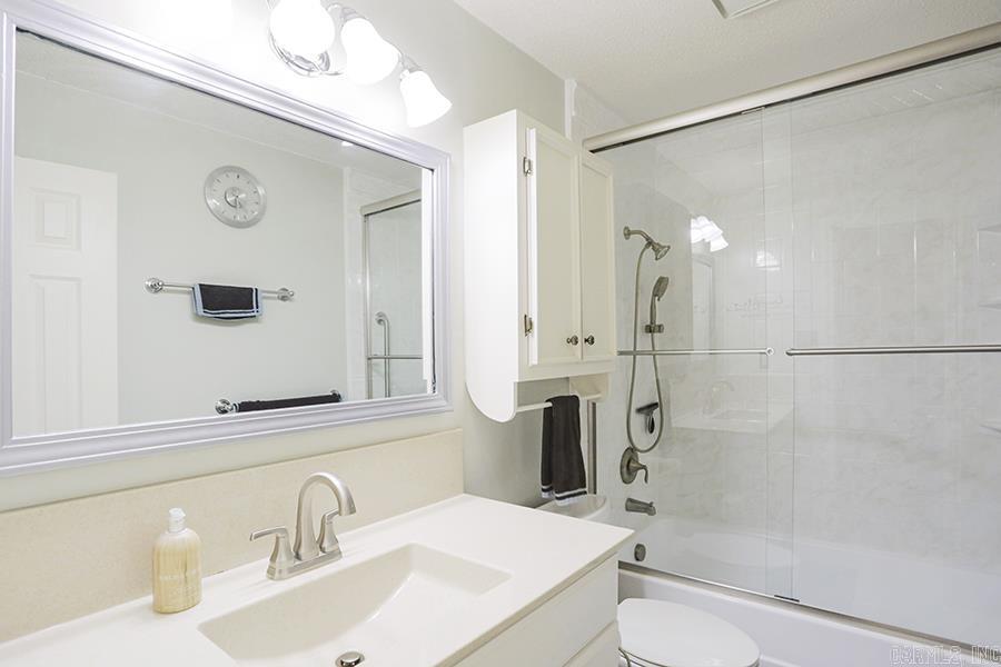 21 Forest Brook Court