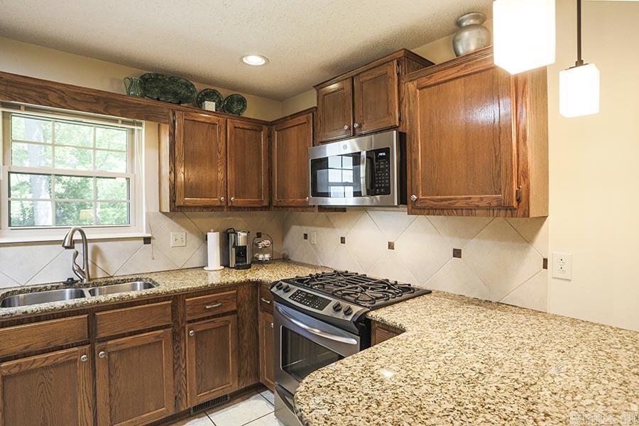 21 Forest Brook Court