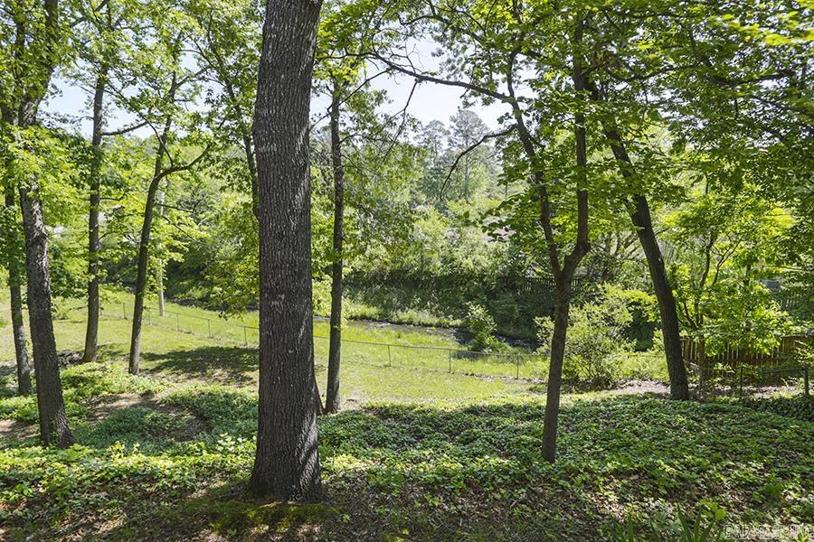 21 Forest Brook Court