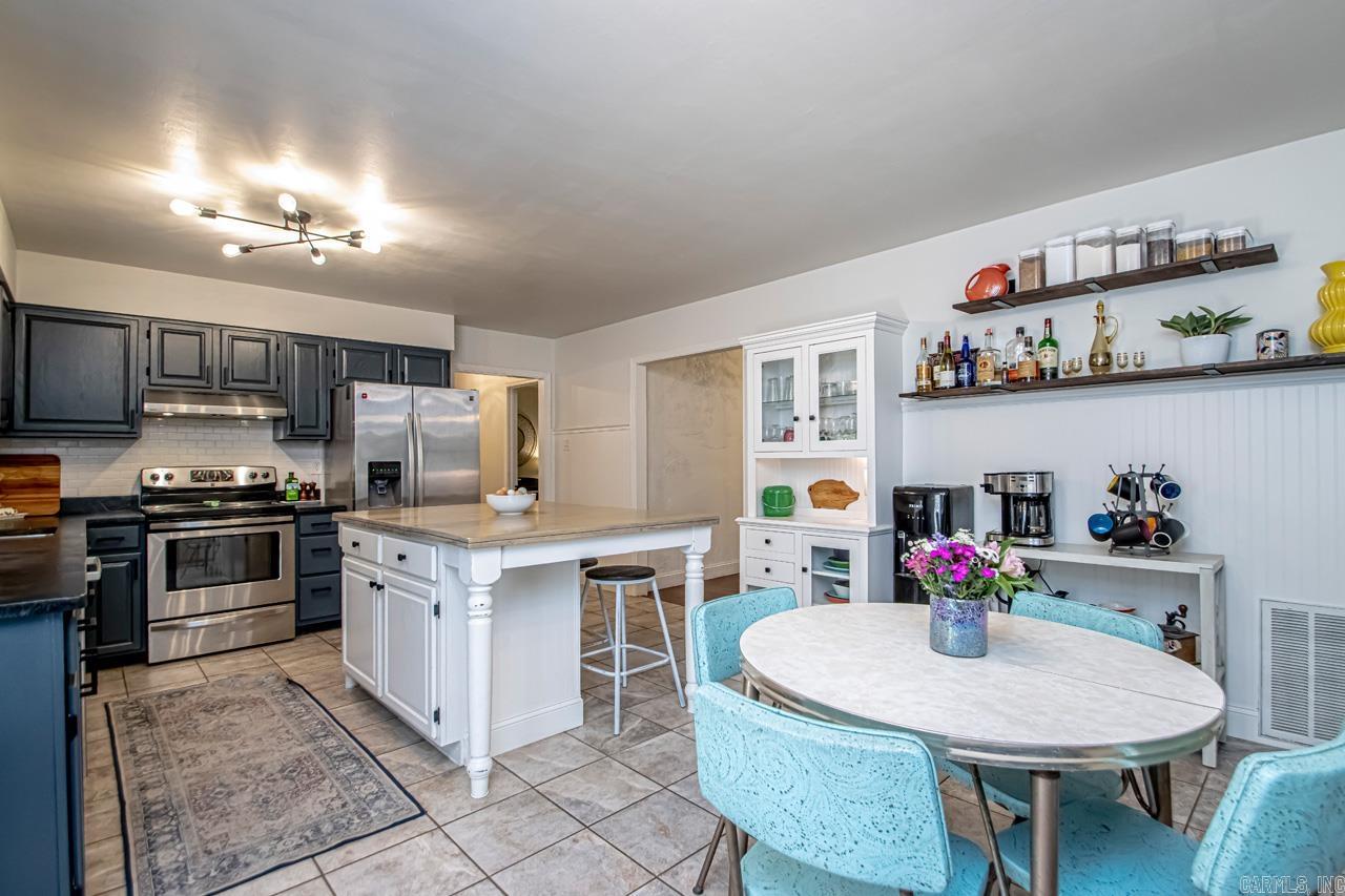 24808 Saddle Ranch Road