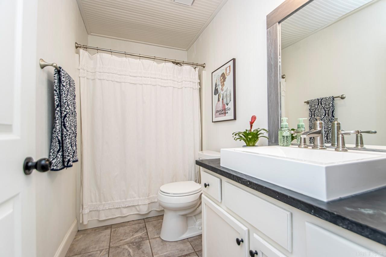 24808 Saddle Ranch Road