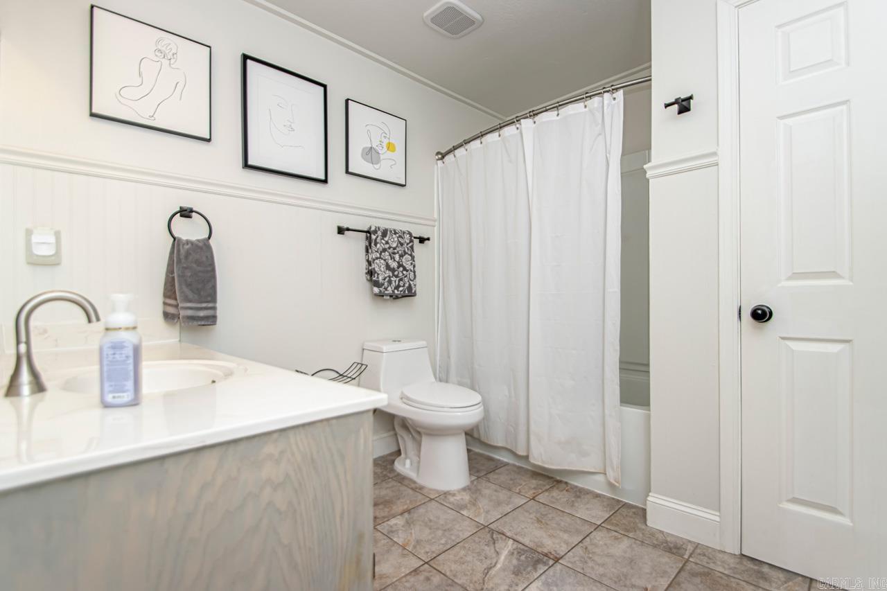 24808 Saddle Ranch Road