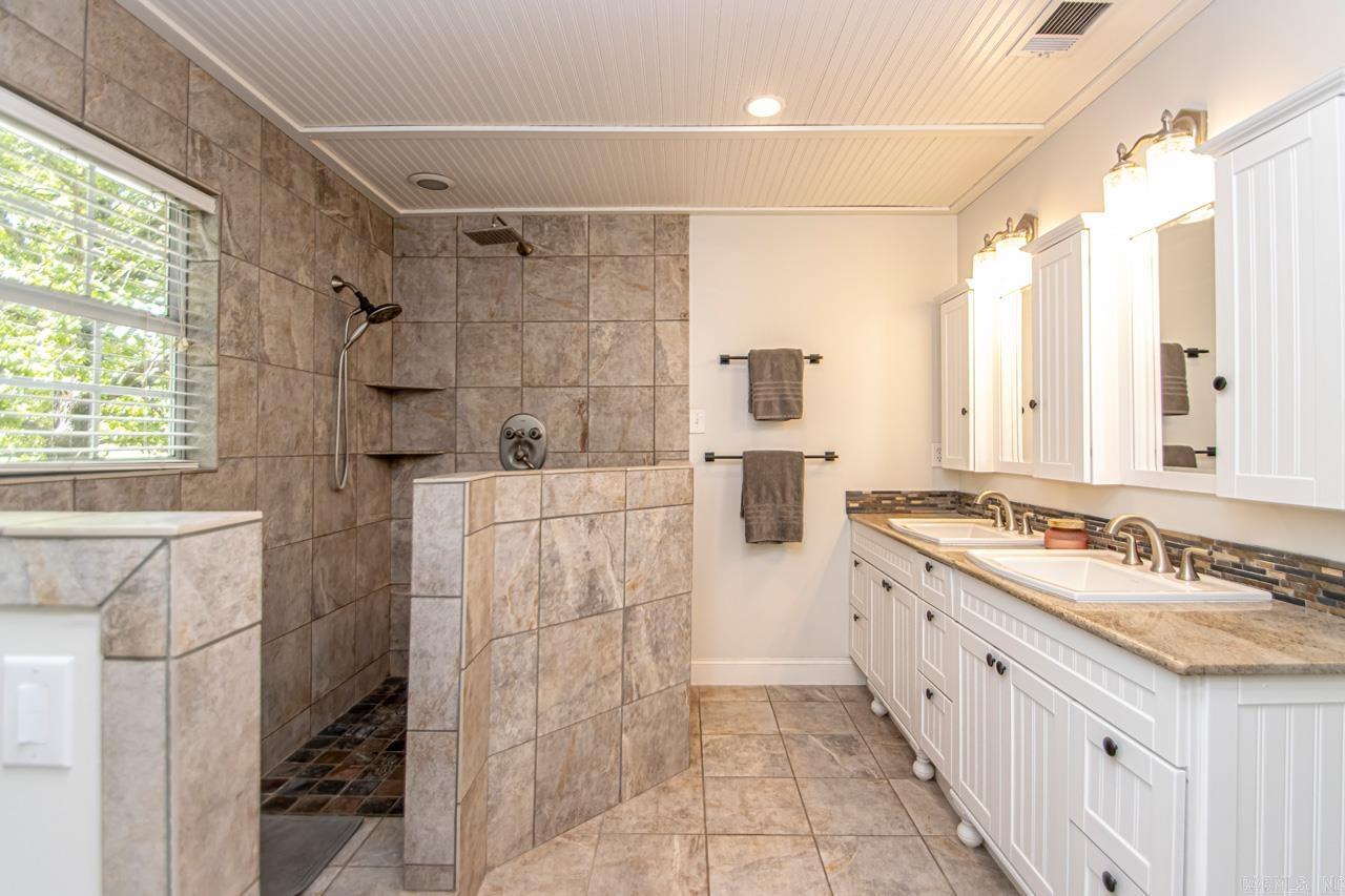 24808 Saddle Ranch Road