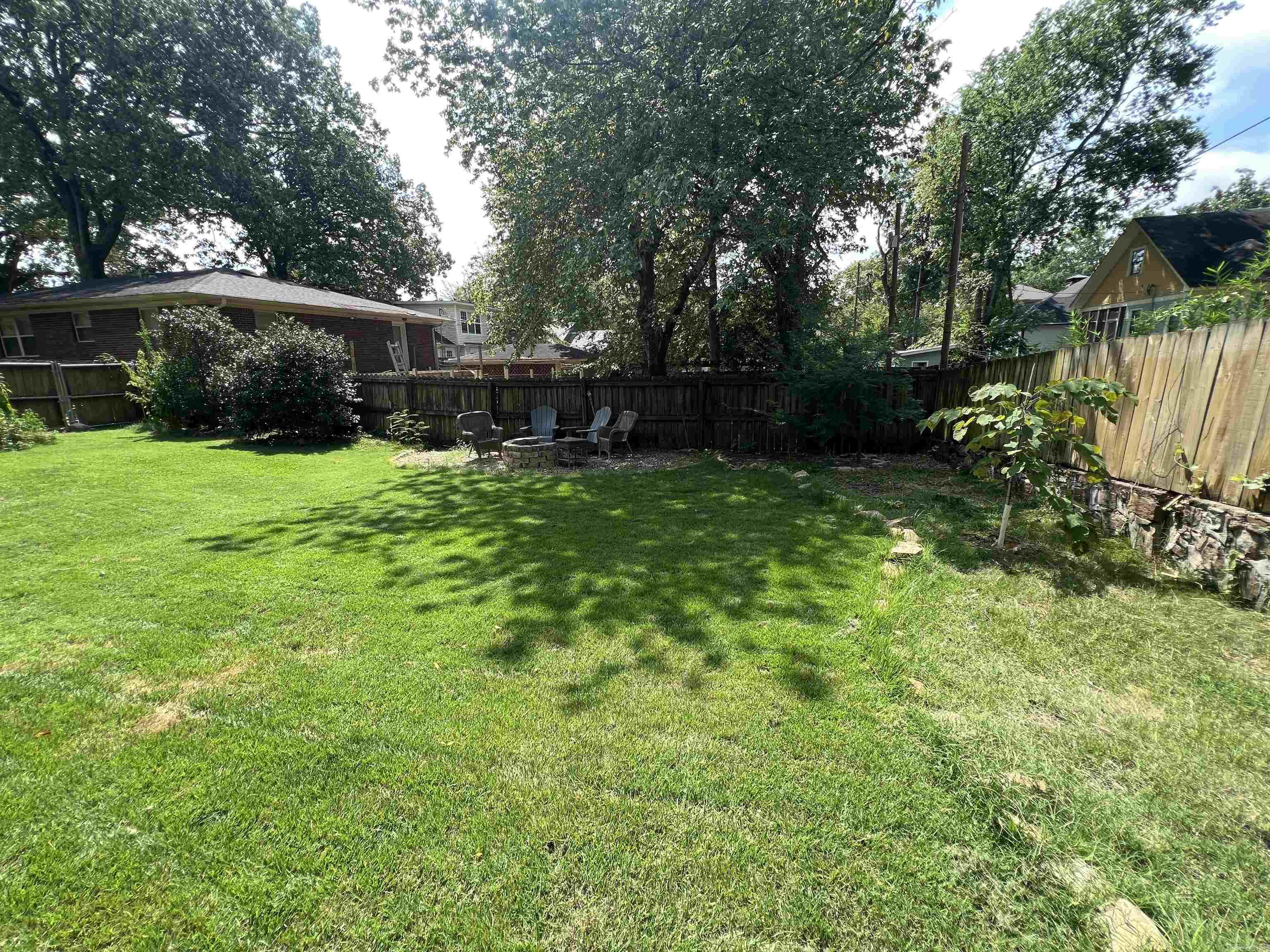 2016 N Garfield Street