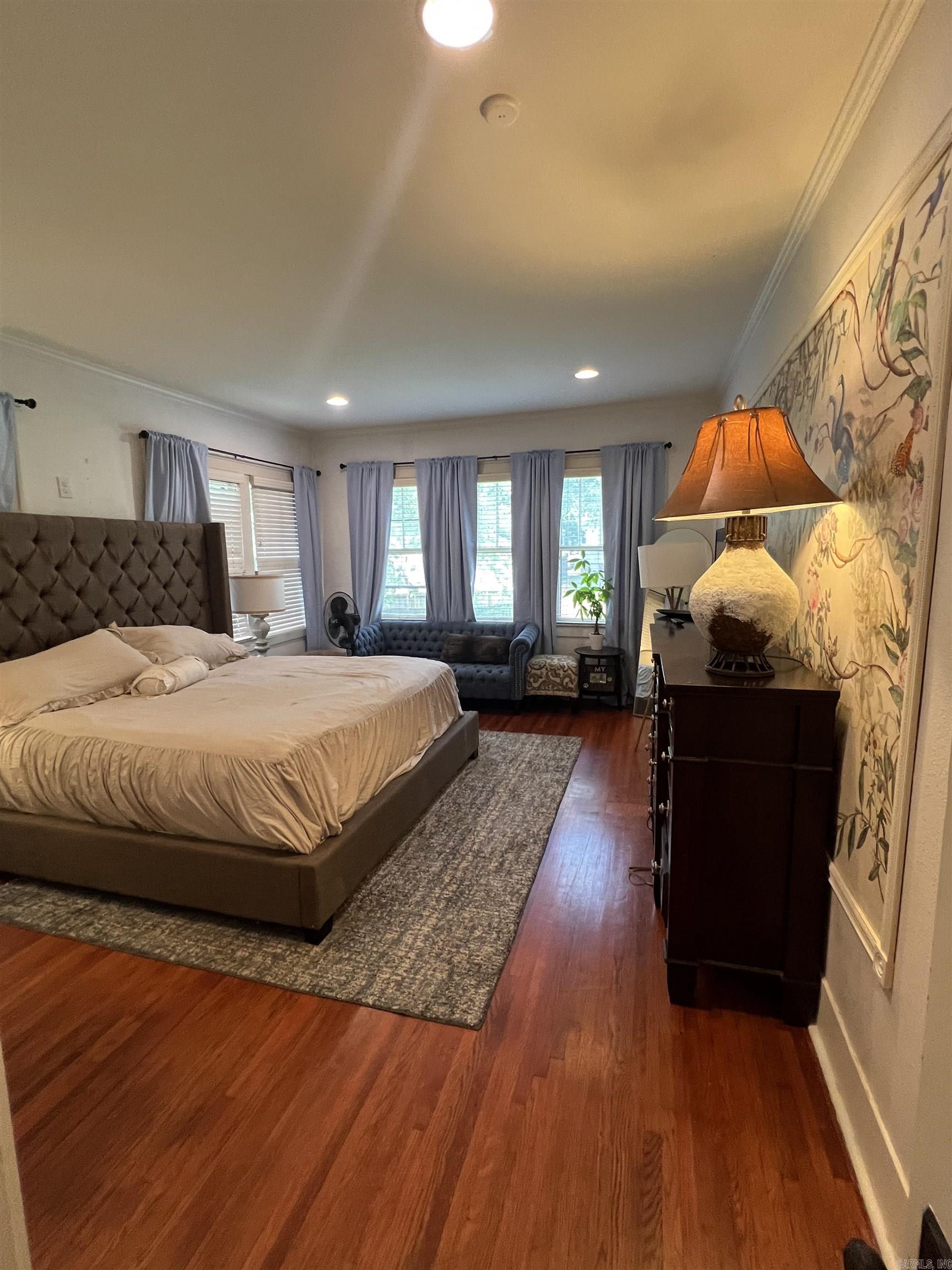 2016 N Garfield Street