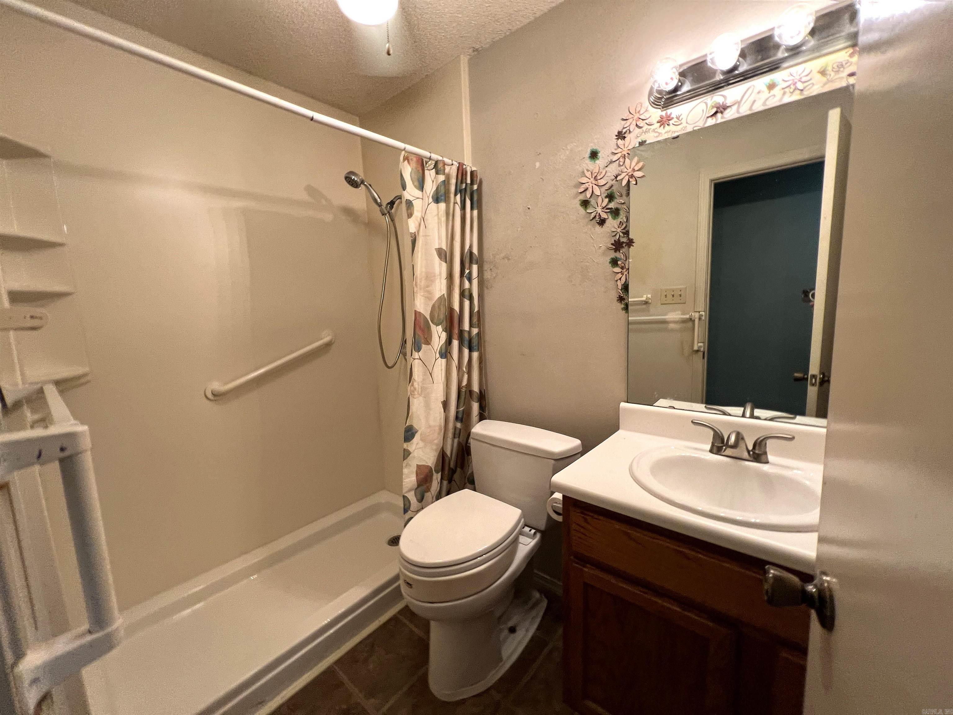 3313 Village Green Drive