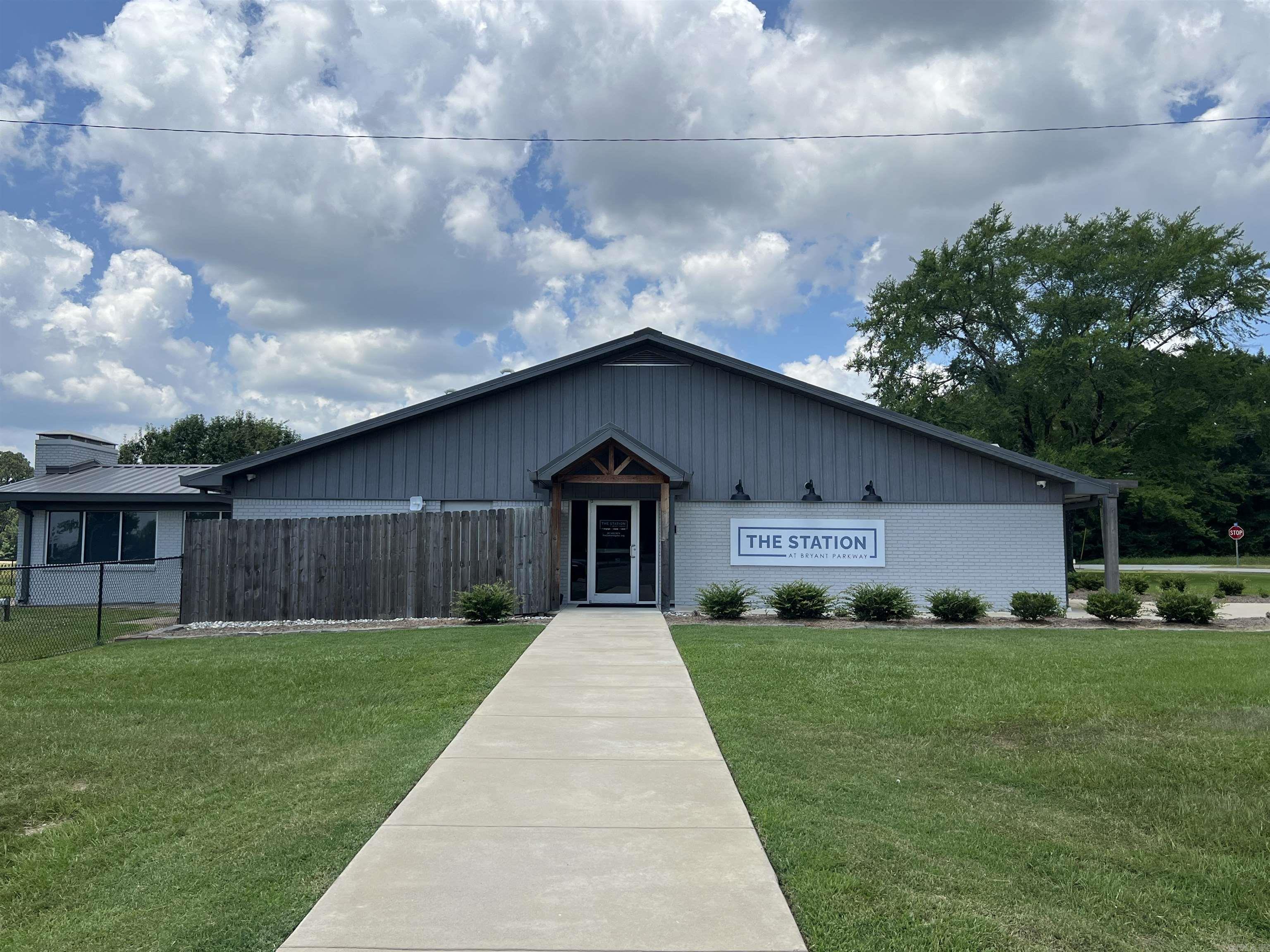 3313 Village Green Drive