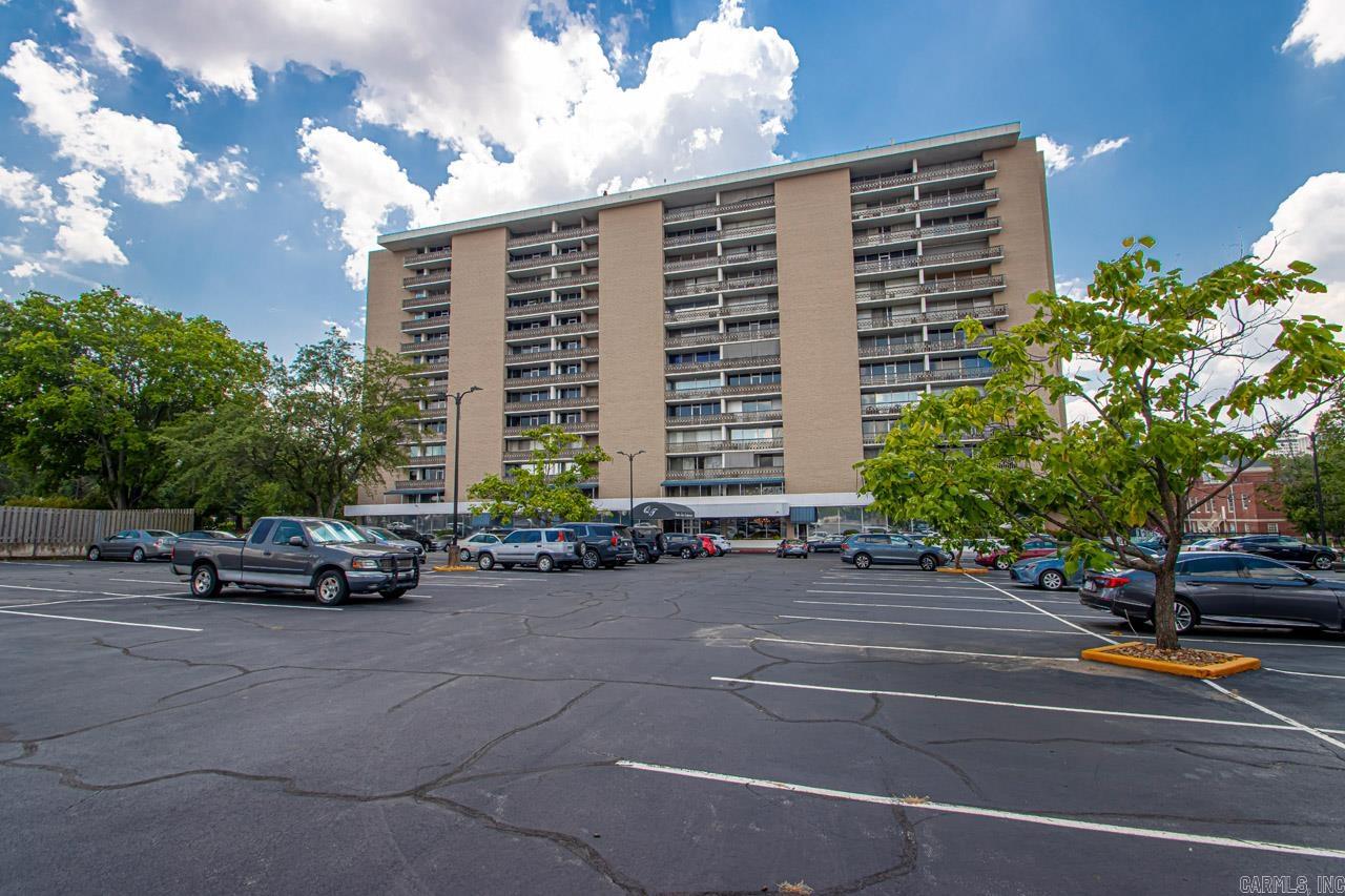 700 E 9Th Street Unit: 4D