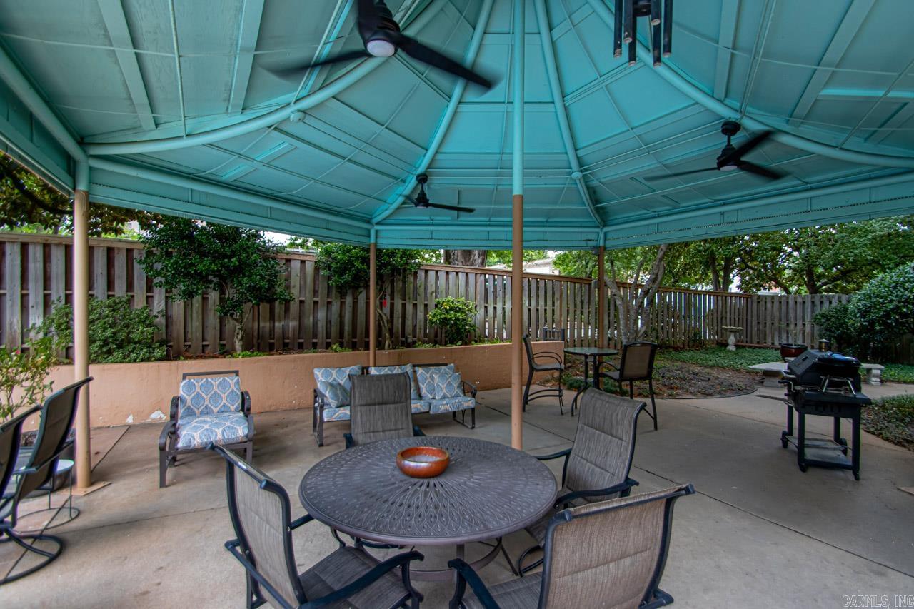 700 E 9Th Street Unit: 4D