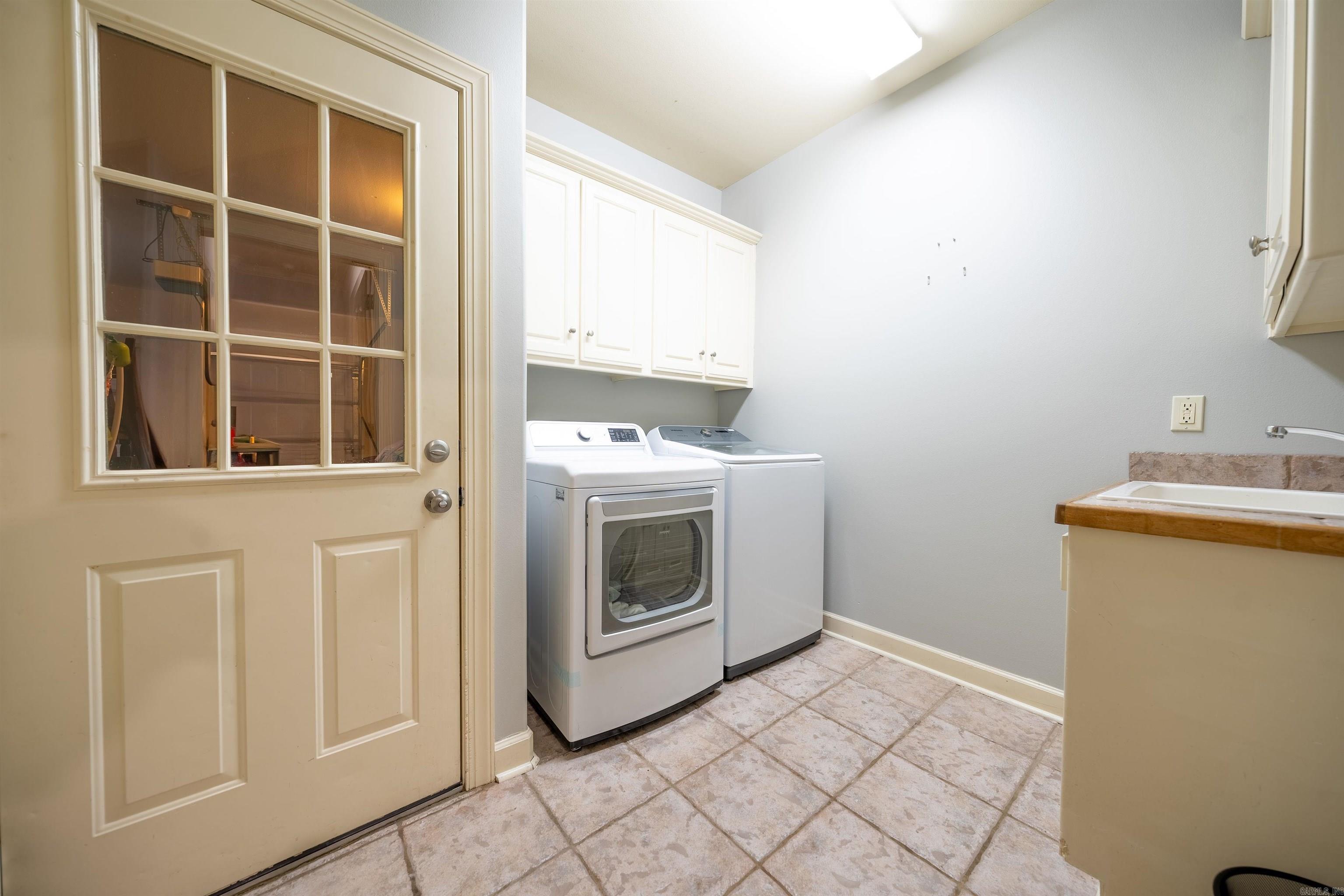 2702 Valley Park Drive