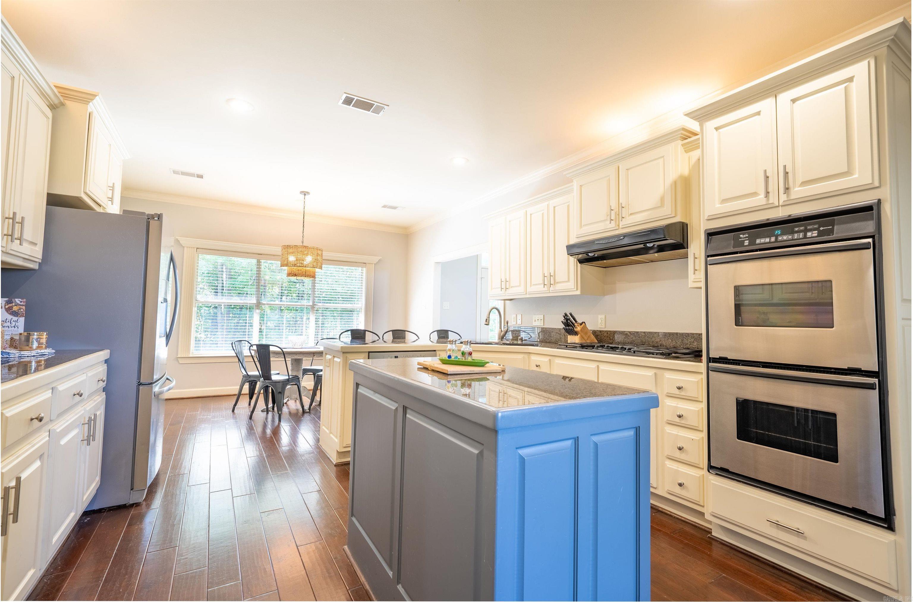 2702 Valley Park Drive