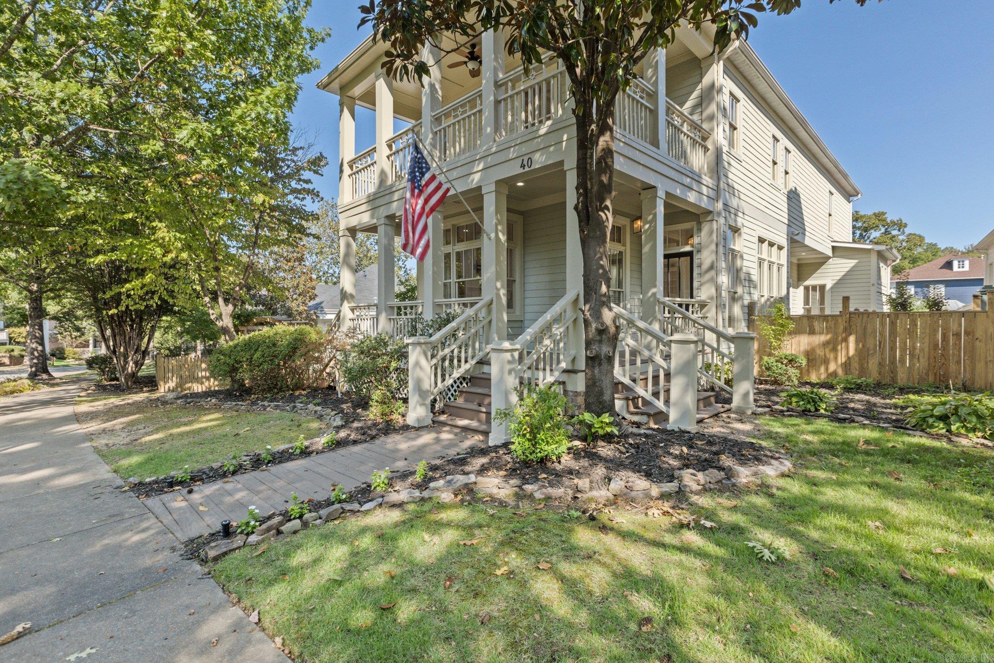 40 Deerberry Forest Circle