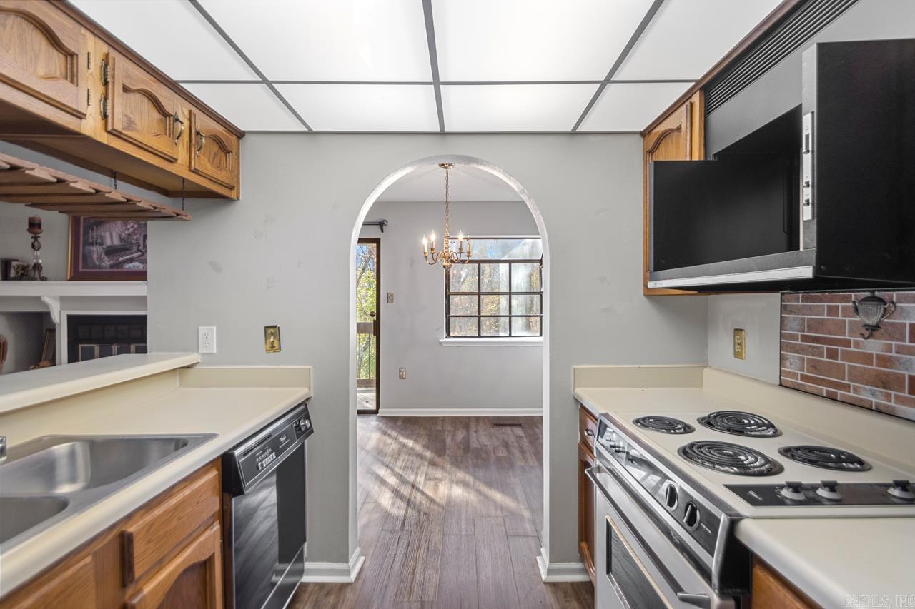 301 Kings Row #313 Drive