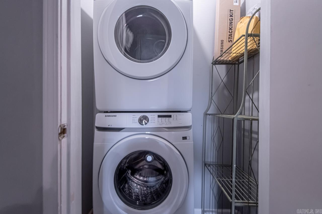 301 Kings Row #313 Drive