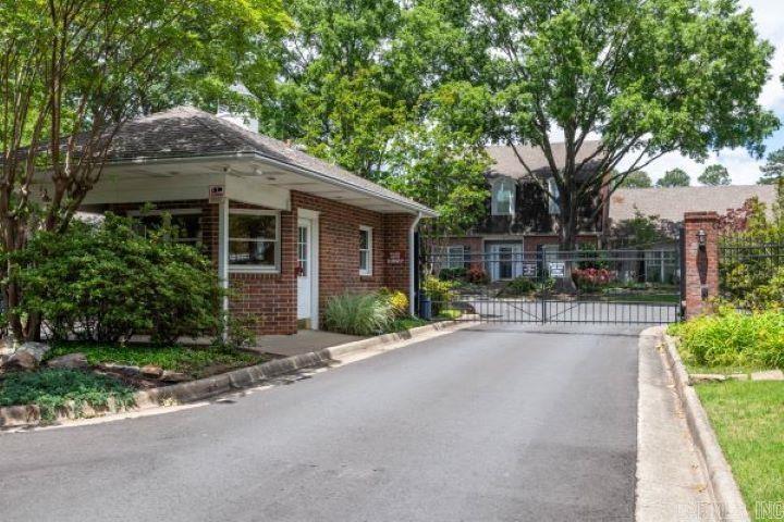 12400 Hunters Glen #28