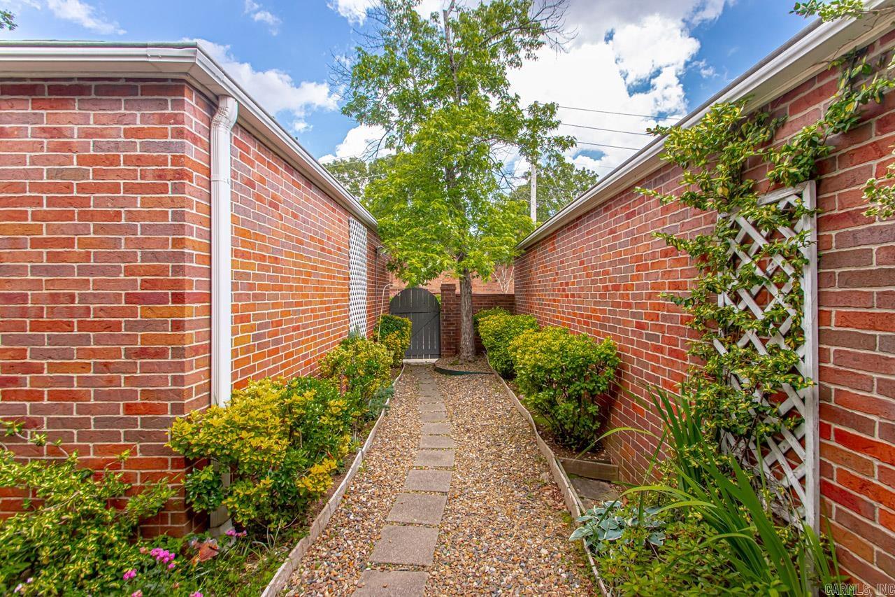 12400 Hunters Glen #28