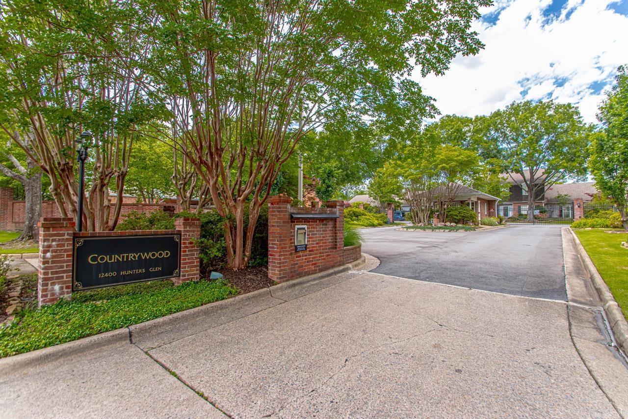 12400 Hunters Glen #28