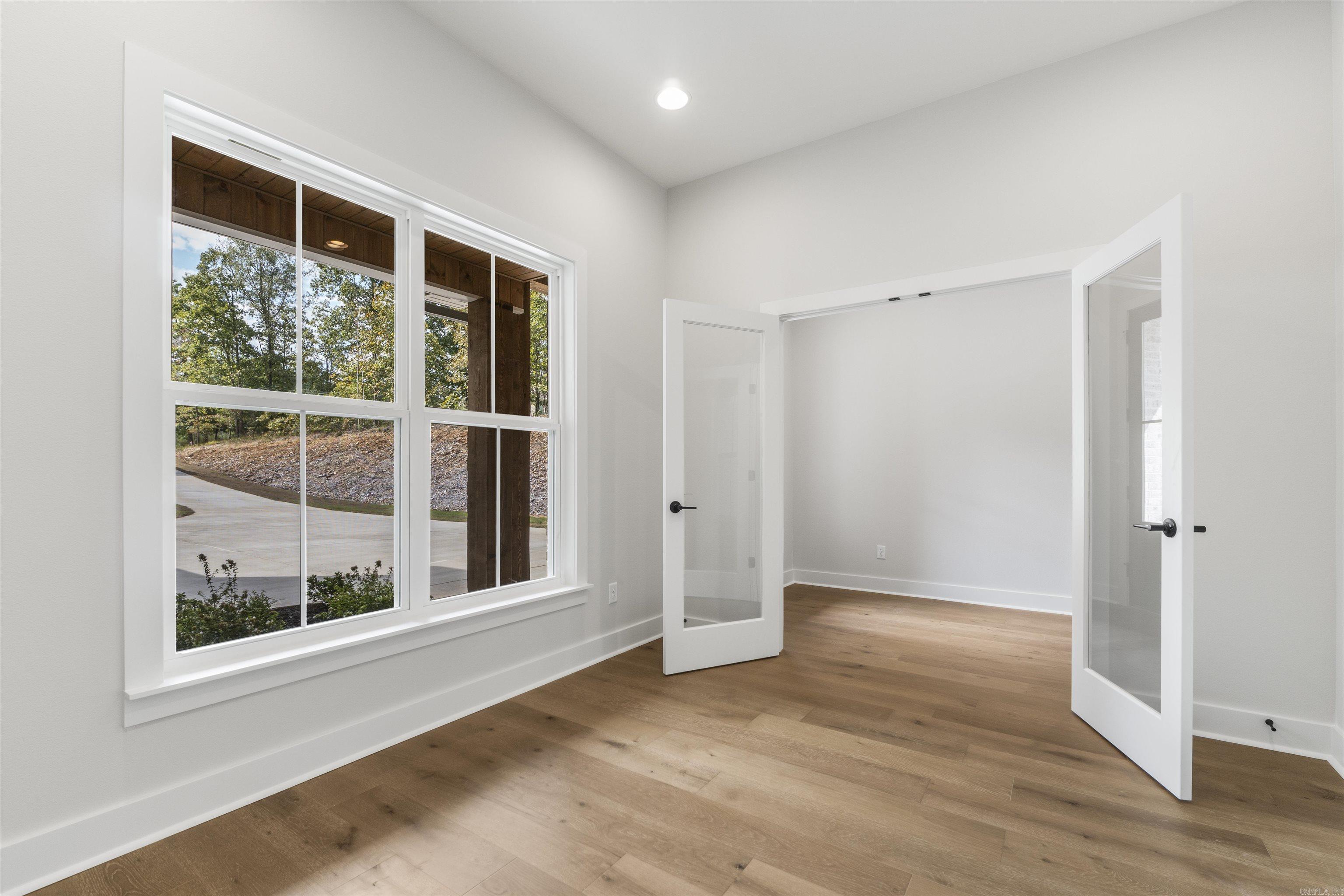 606 Glenwood Springs Drive
