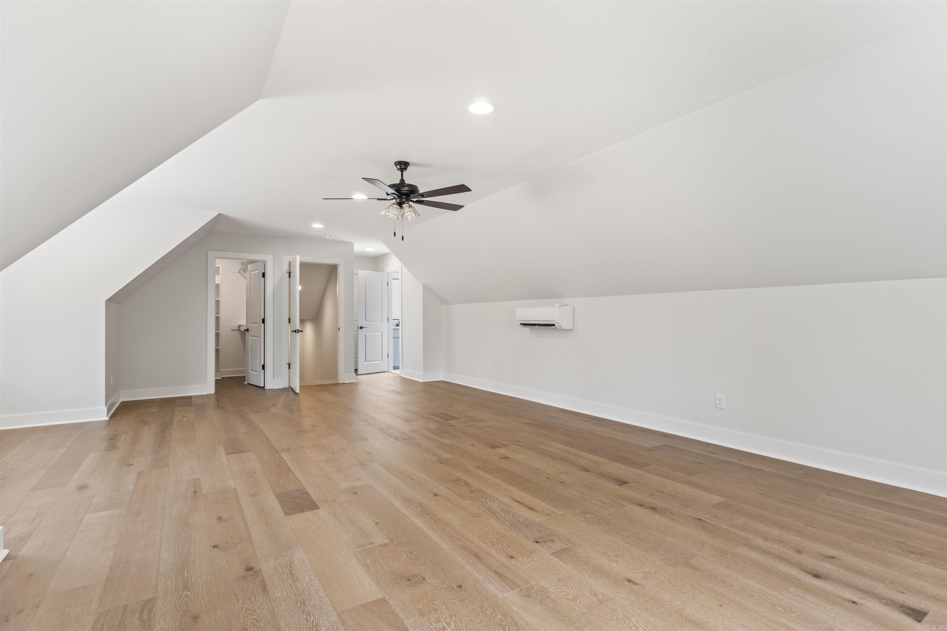 606 Glenwood Springs Drive