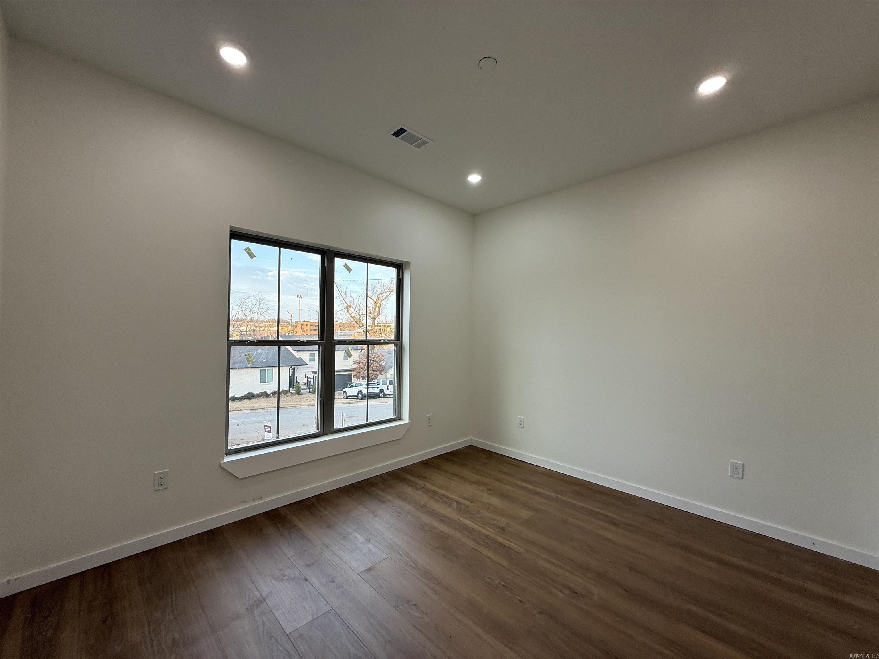 17 Cobble Hill Rd Road