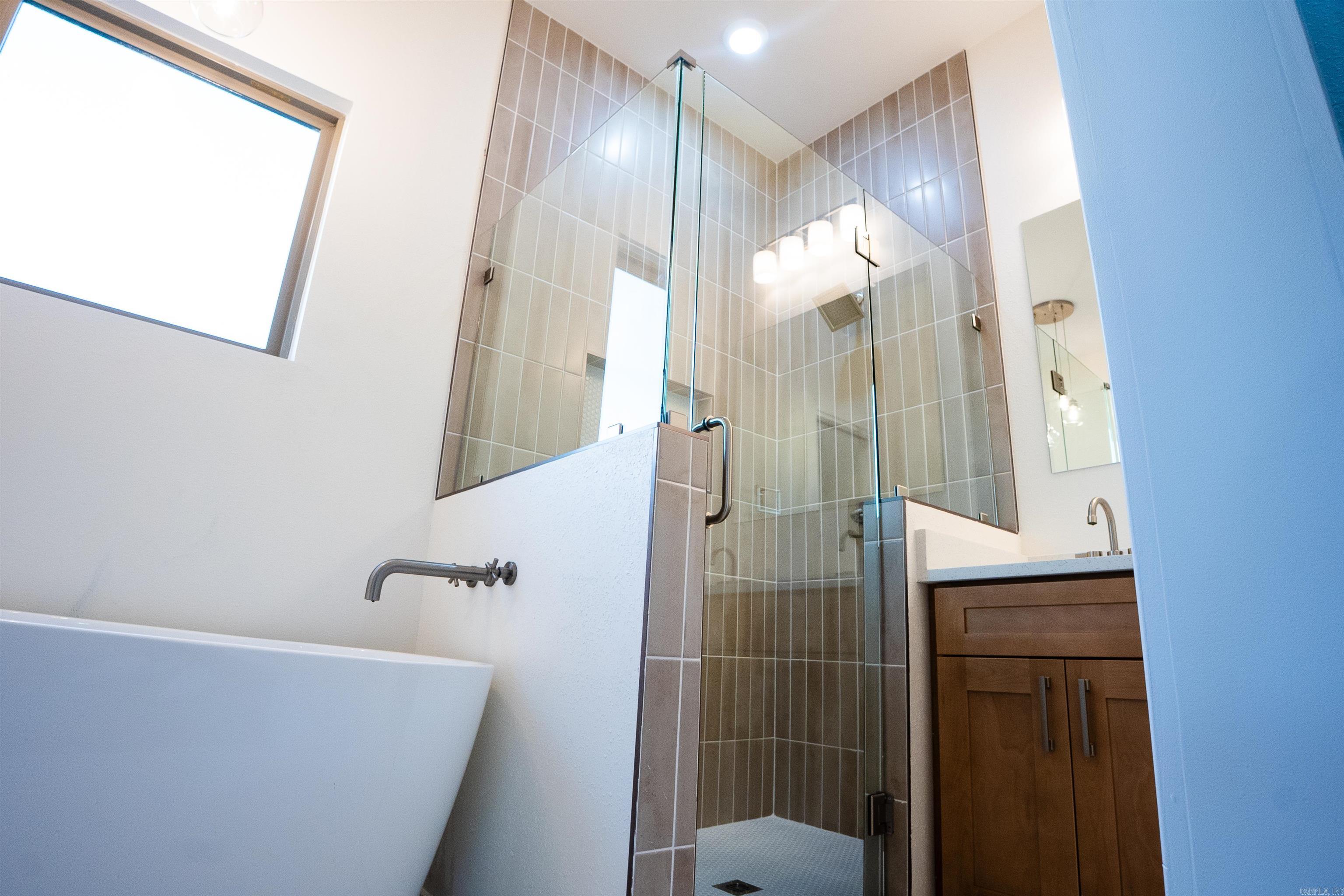 17 Cobble Hill Rd Road