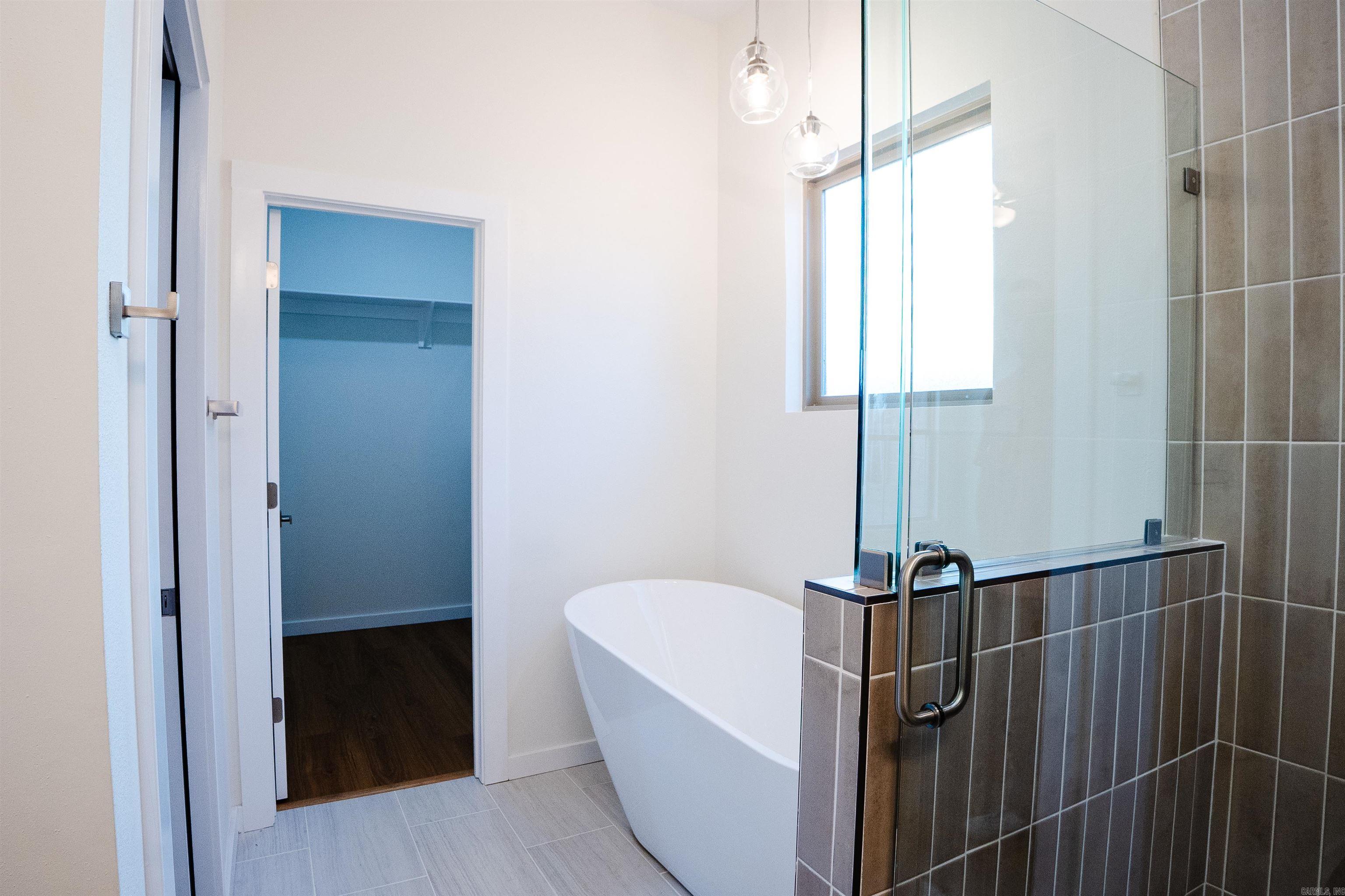 17 Cobble Hill Rd Road