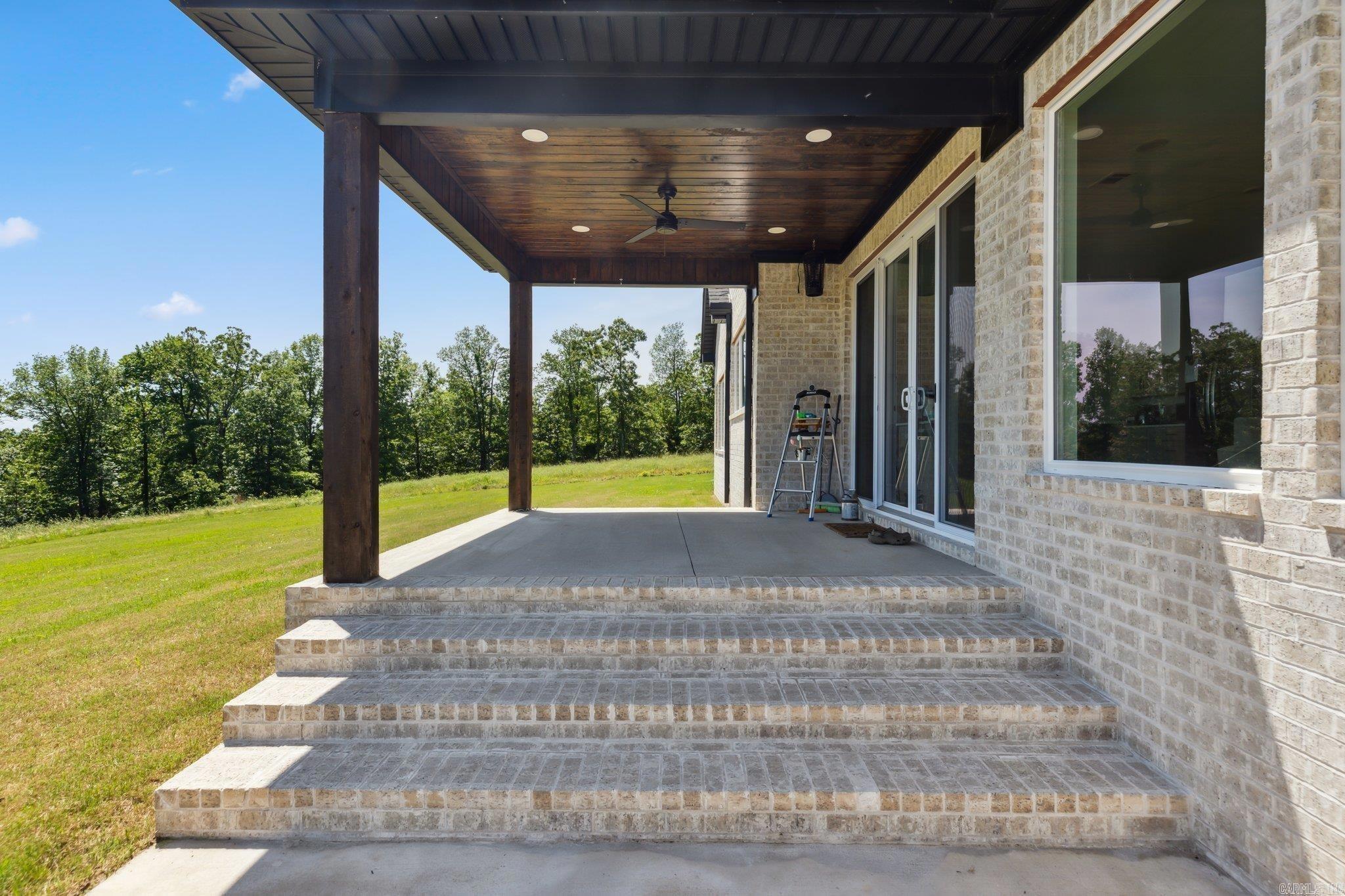 34405 Lakeview West Drive