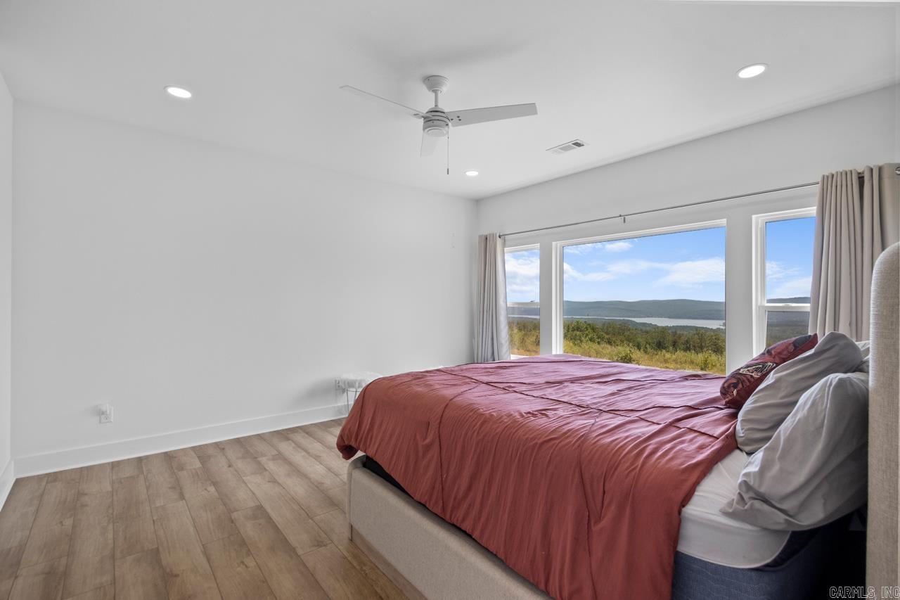 34405 Lakeview West Drive