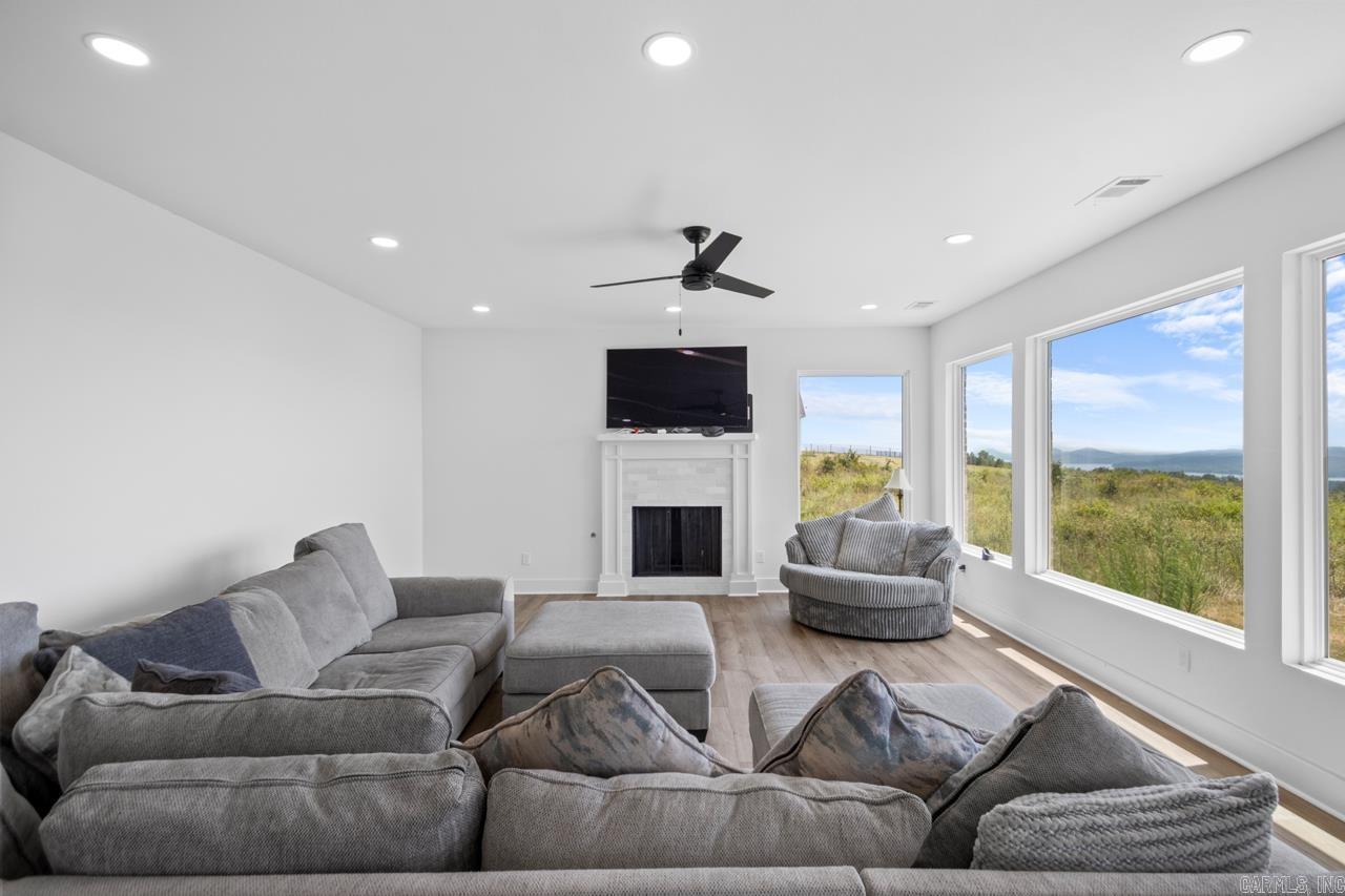 34405 Lakeview West Drive