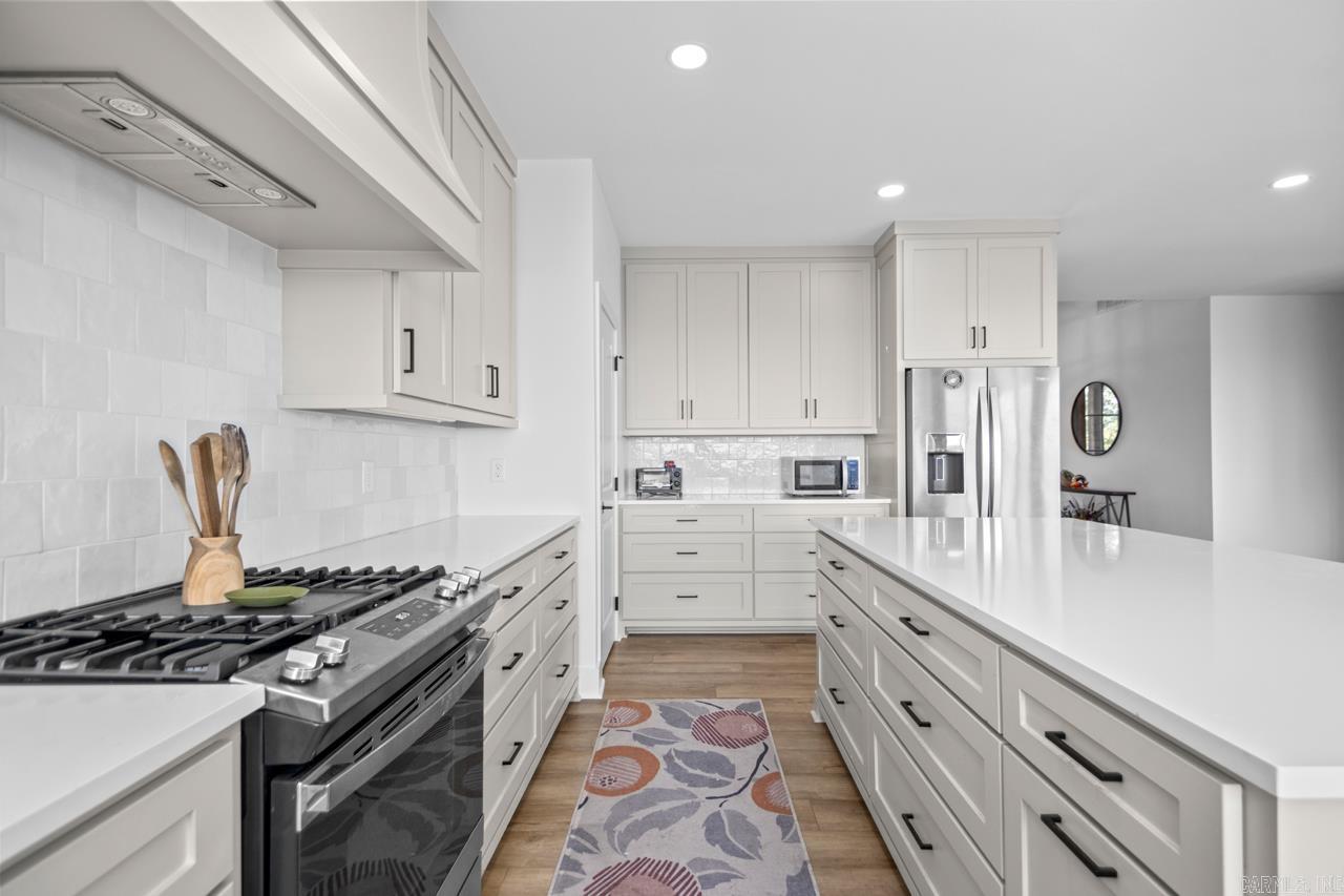 34405 Lakeview West Drive