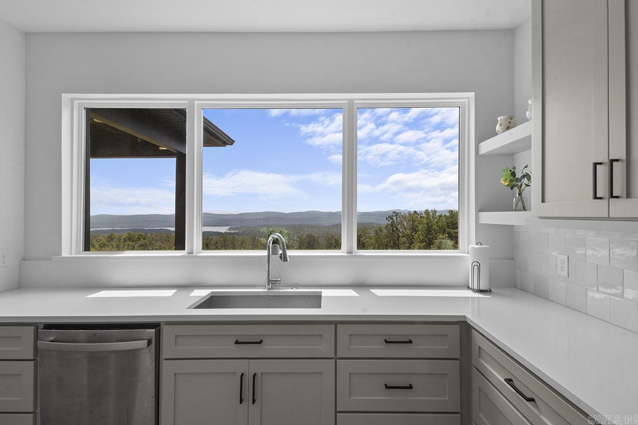 34405 Lakeview West Drive