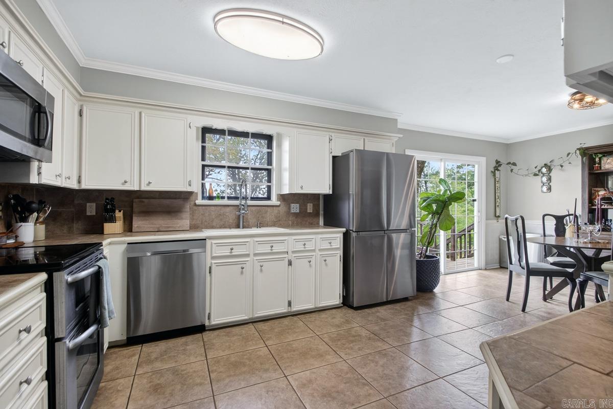 12741 Southridge Dr Drive