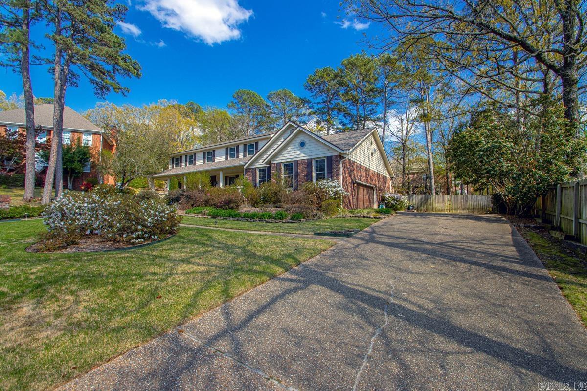3 Longview Cove