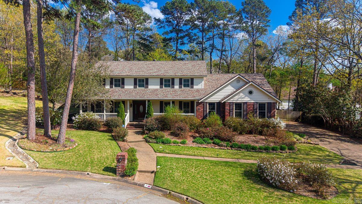 3 Longview Cove