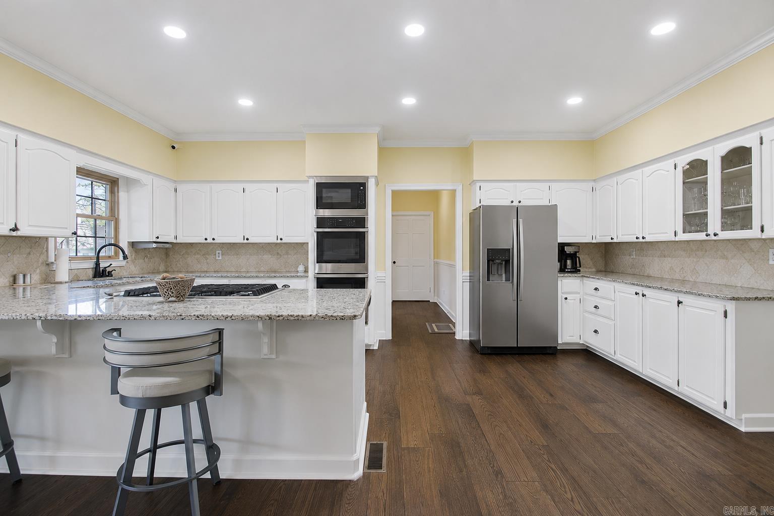 3 Longview Cove