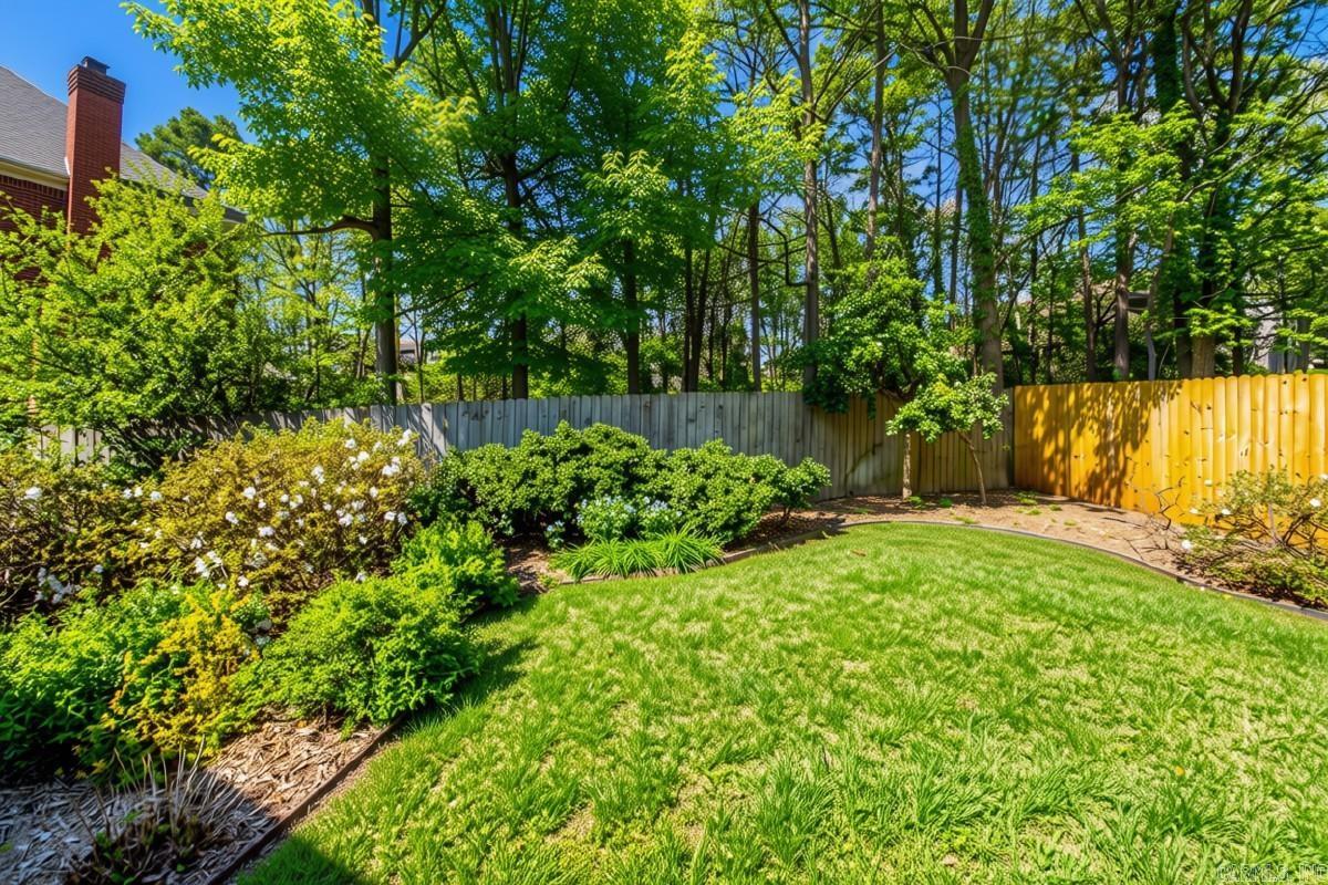 3 Longview Cove