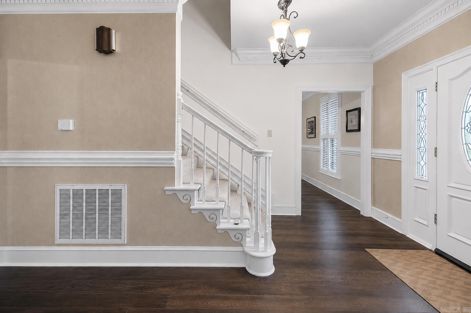 3 Longview Cove