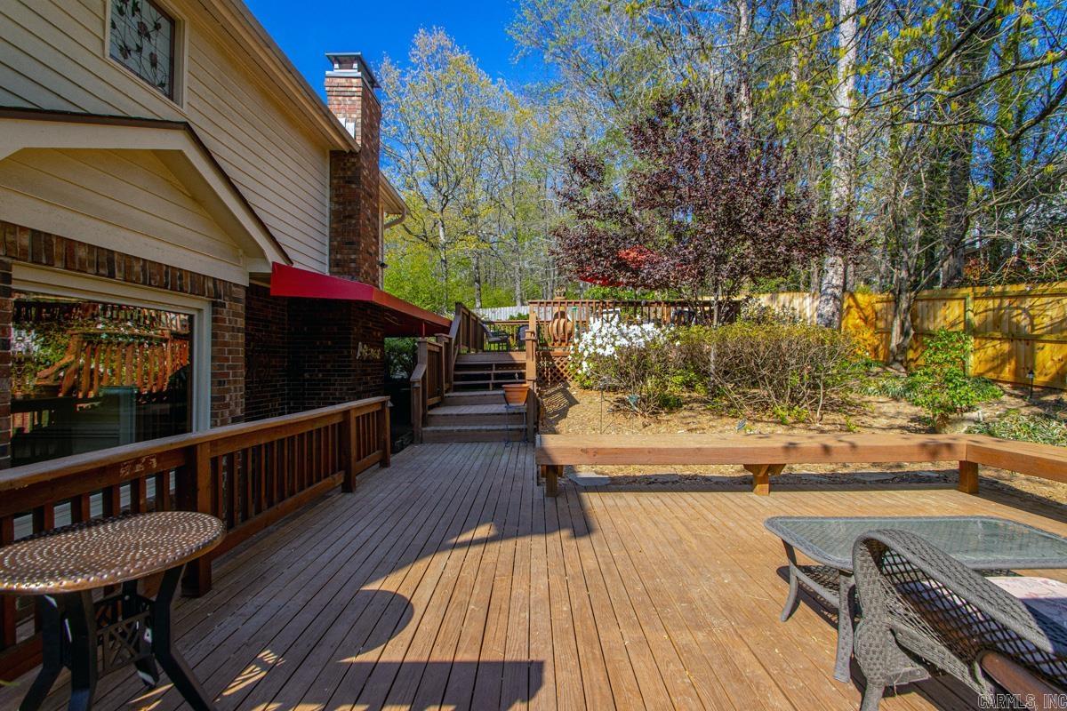 3 Longview Cove