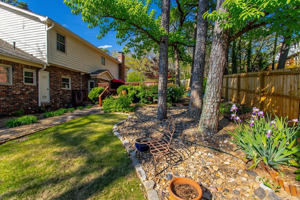 3 Longview Cove