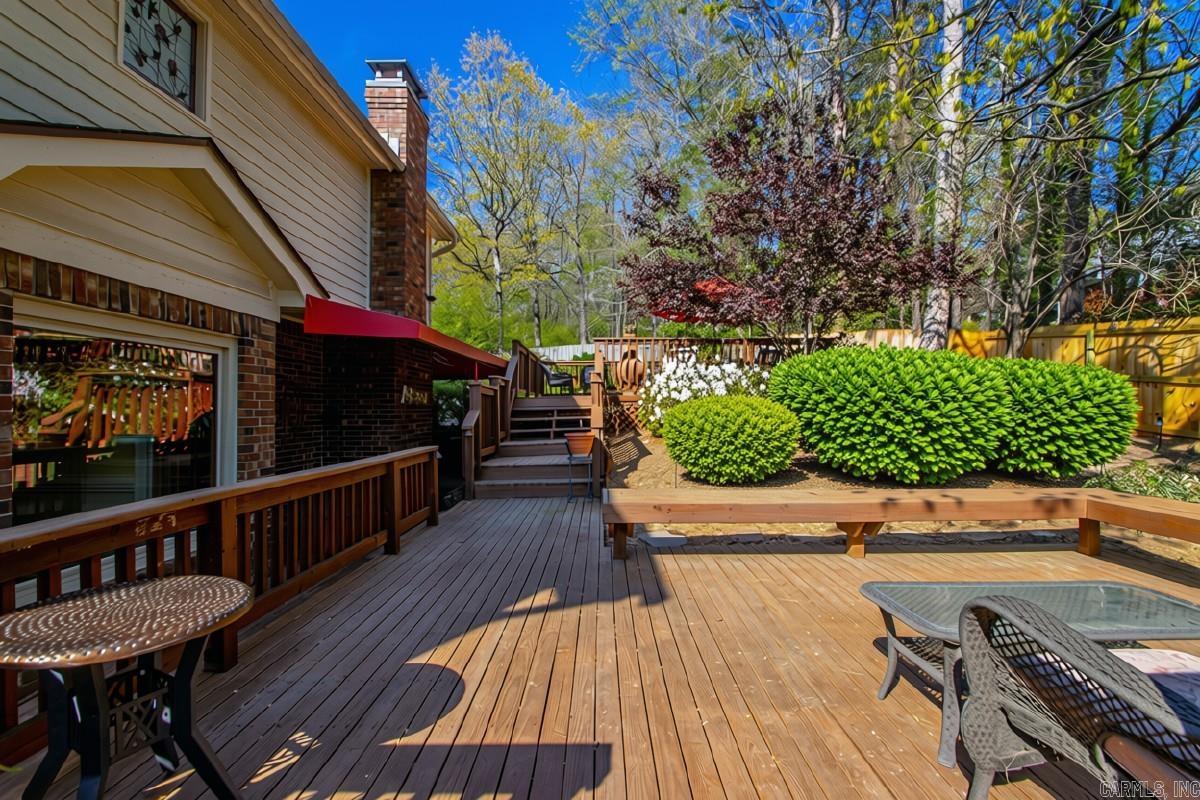 3 Longview Cove