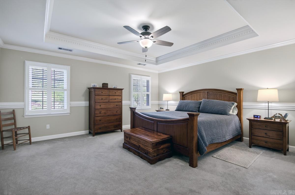 3 Longview Cove