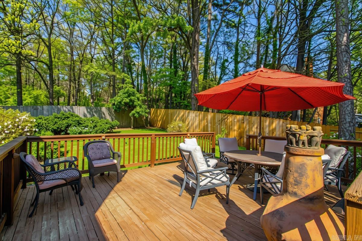 3 Longview Cove