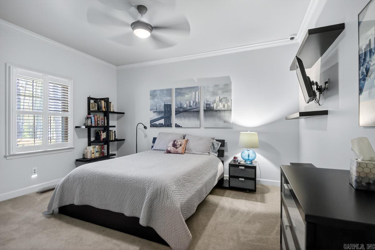 3 Longview Cove