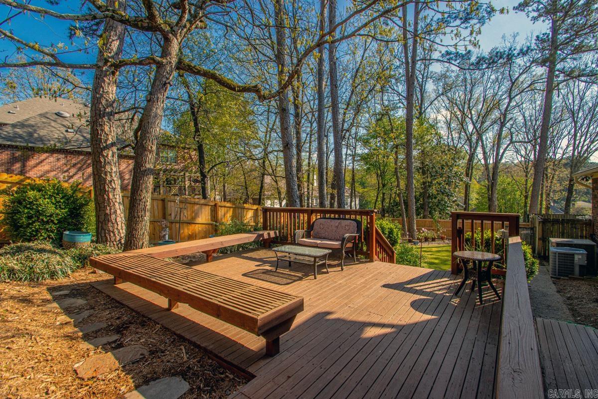 3 Longview Cove