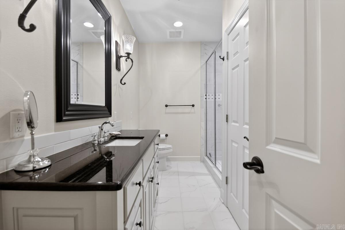 100 Vallon Lane Unit: 103
