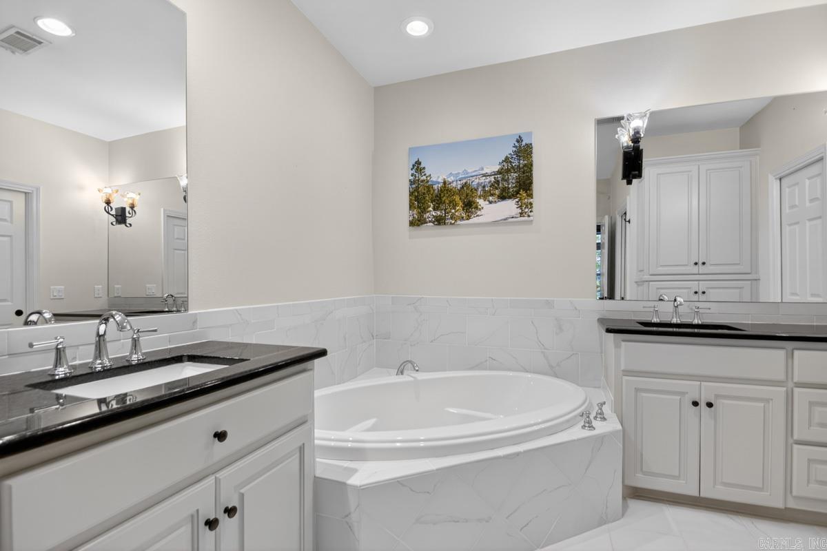 100 Vallon Lane Unit: 103