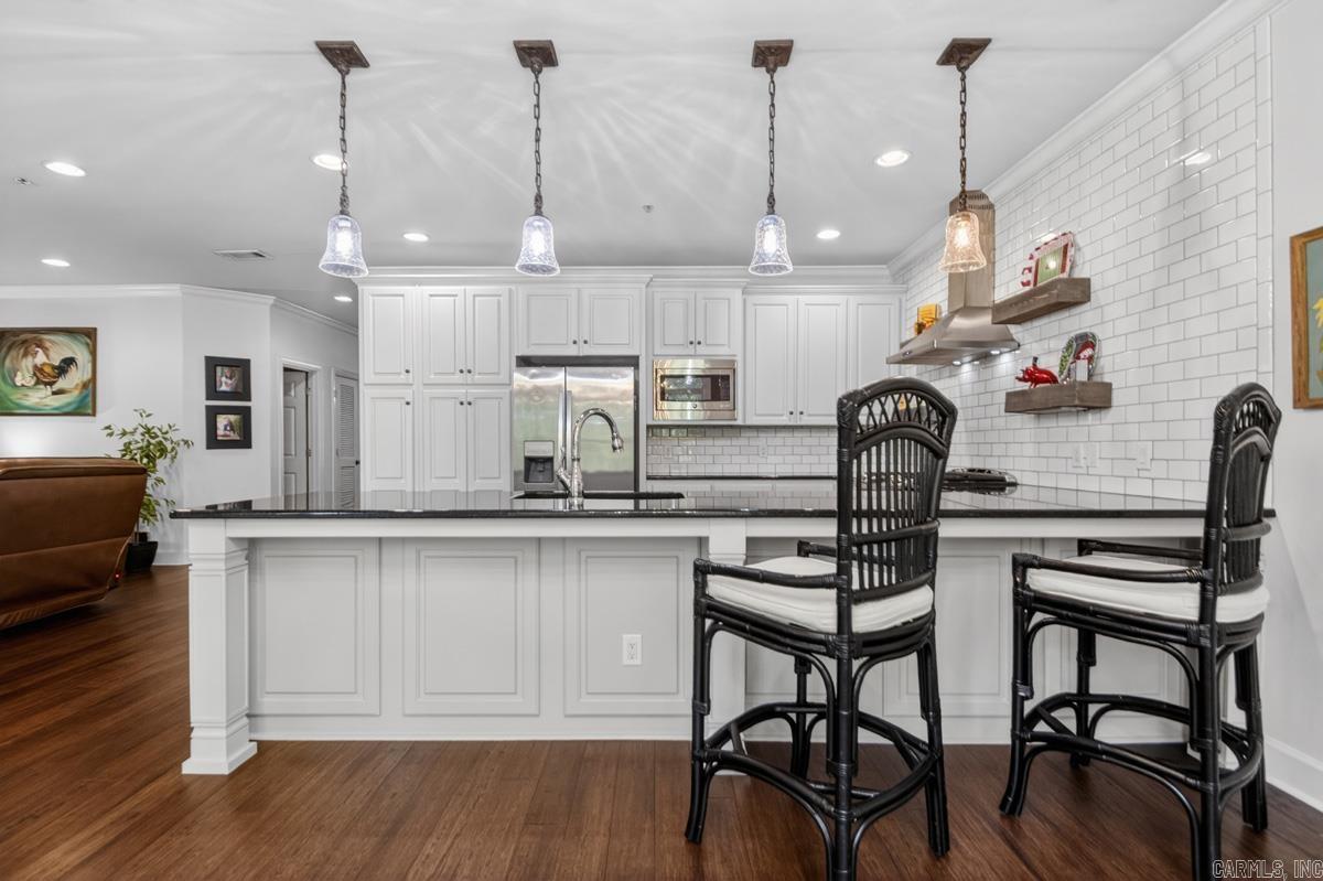 100 Vallon Lane Unit: 103