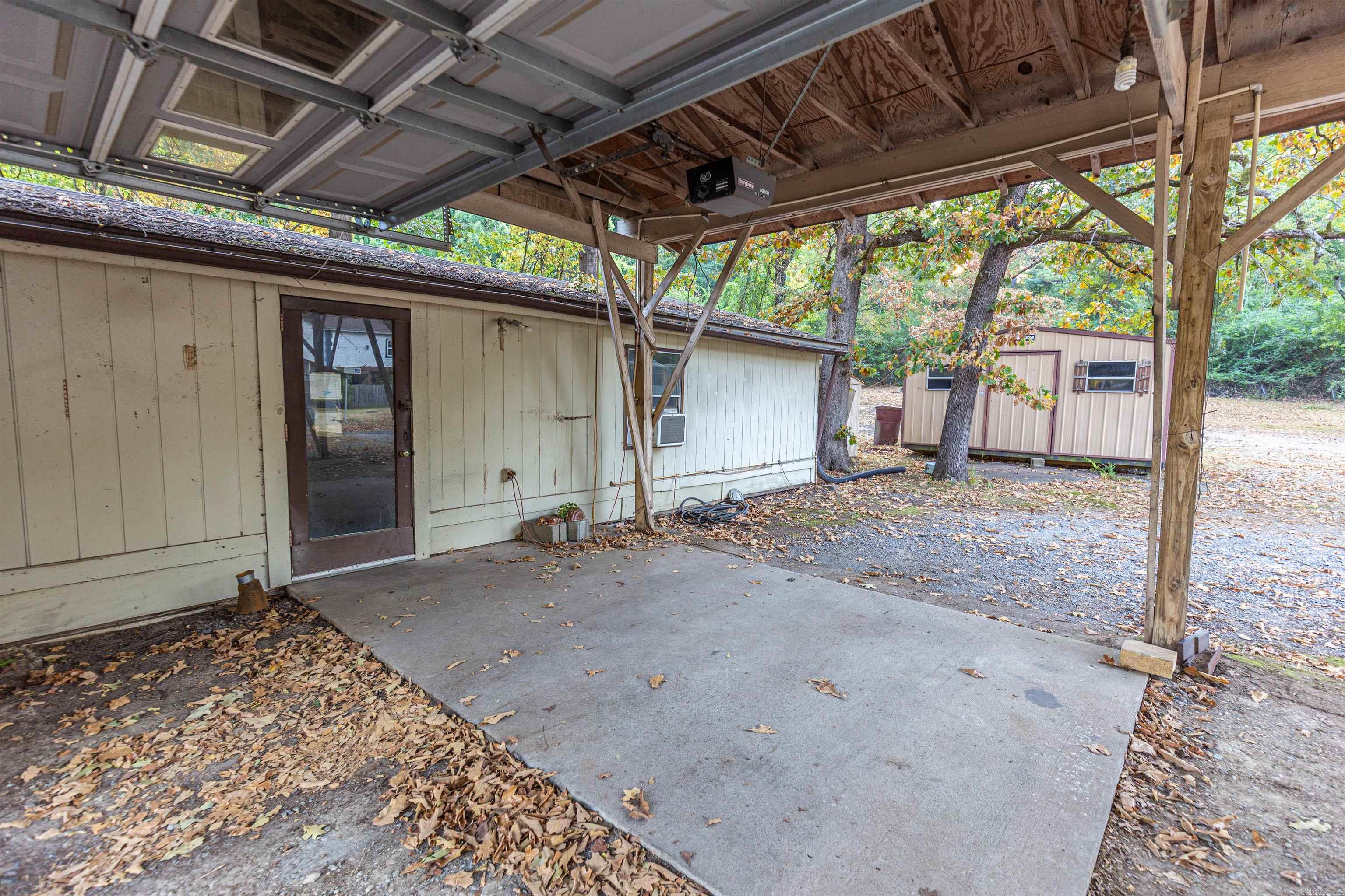 8519 & 8601 Arch Street Pike