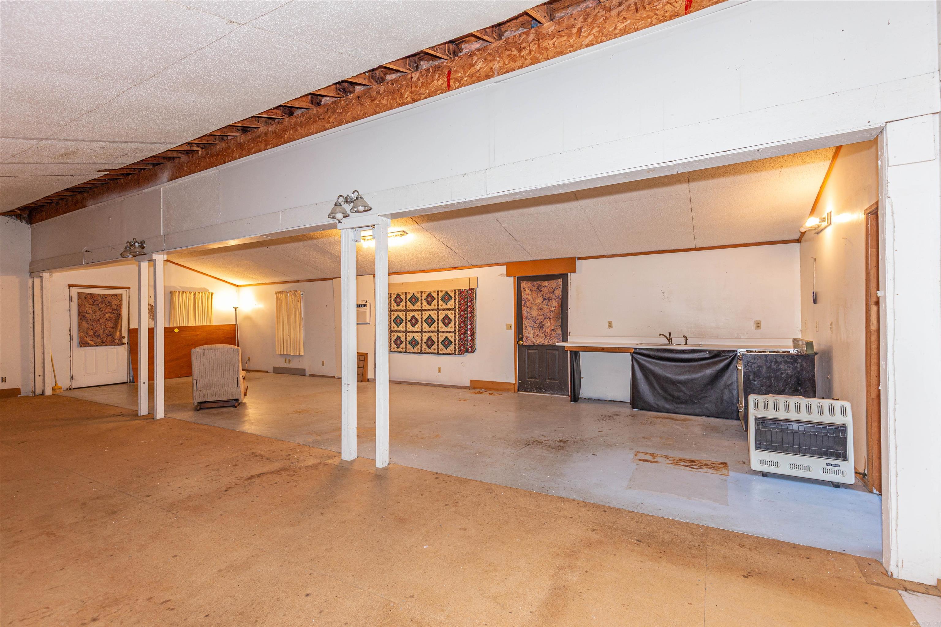 8519 & 8601 Arch Street Pike